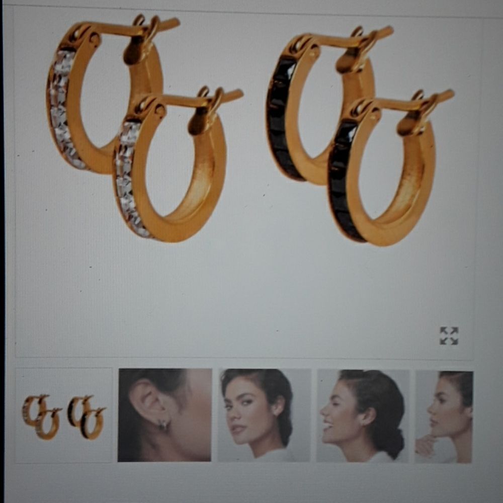 NIB Summer & Rose Set of Huggie Hoop Earrings